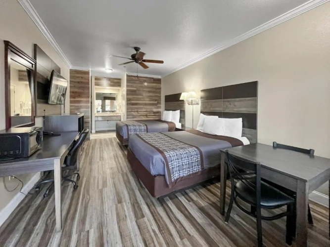 Deluxe Quadruple room