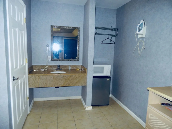 Village Inn and Suites