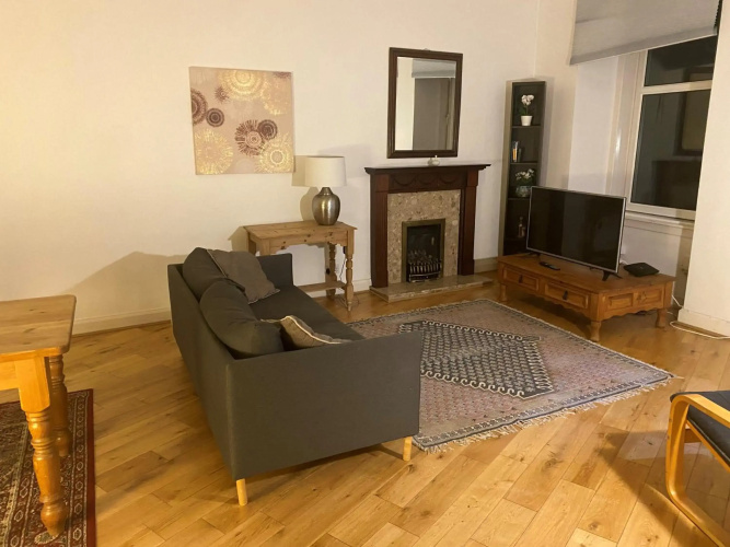 St Margaret's Loch Apartment