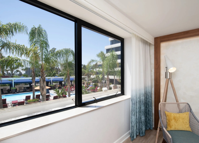 Renaissance Newport Beach Hotel photo 10