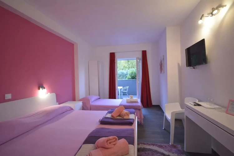 Classic Triple room