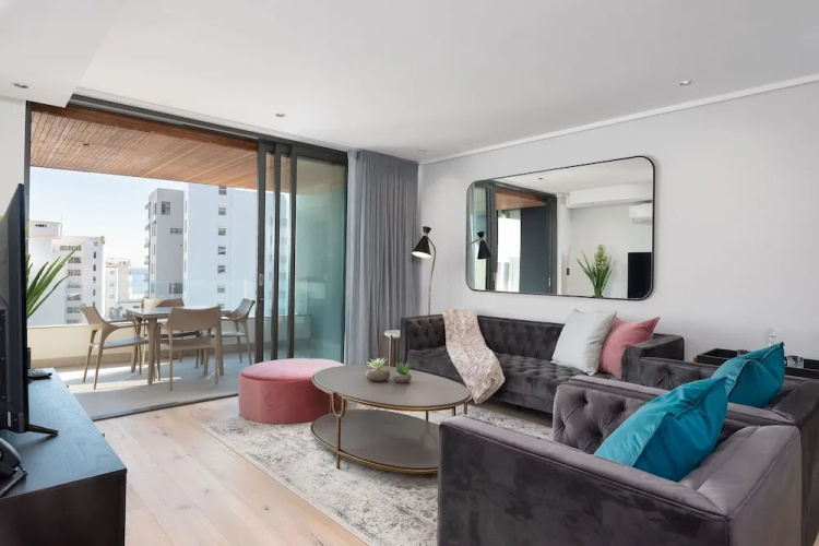 Cosmopolitan Luxury Serviced Apartments