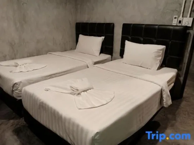 Deluxe Twin room with balcony