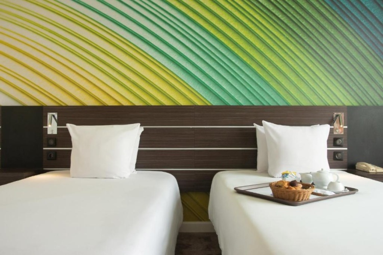 Superior Twin room with city view