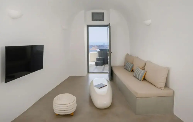Hommage Suites With Caldera View & Hot tub