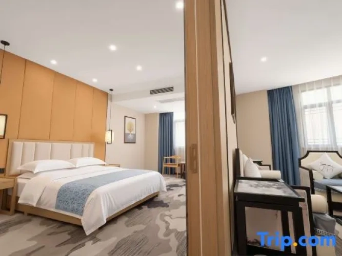 Deluxe Double Suite