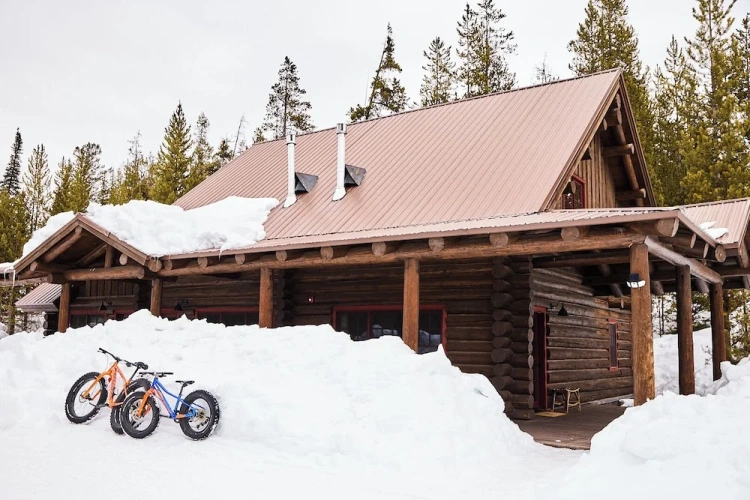2 Bedrooms Chalet
