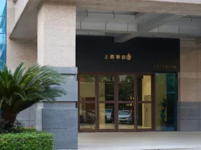 Upper floor hotel