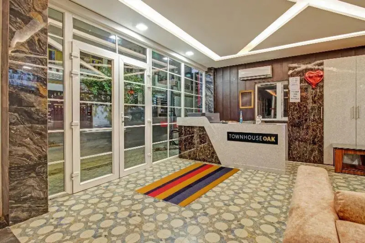 Townhouse OAK VS Shivanya