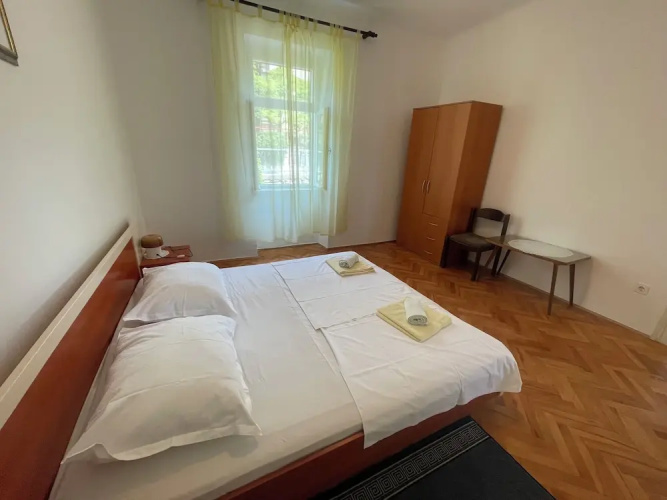 Apartment Perovic