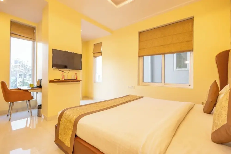 Deluxe Suite