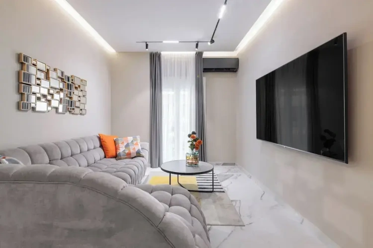 2 Bedrooms Apartment with balcony and with city view