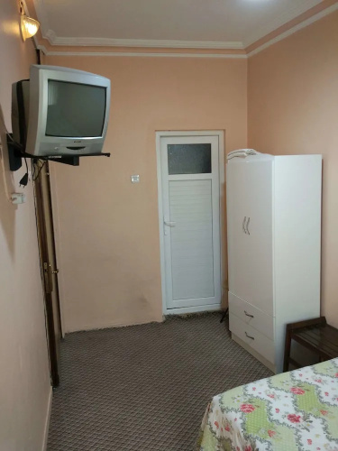 Petek Otel