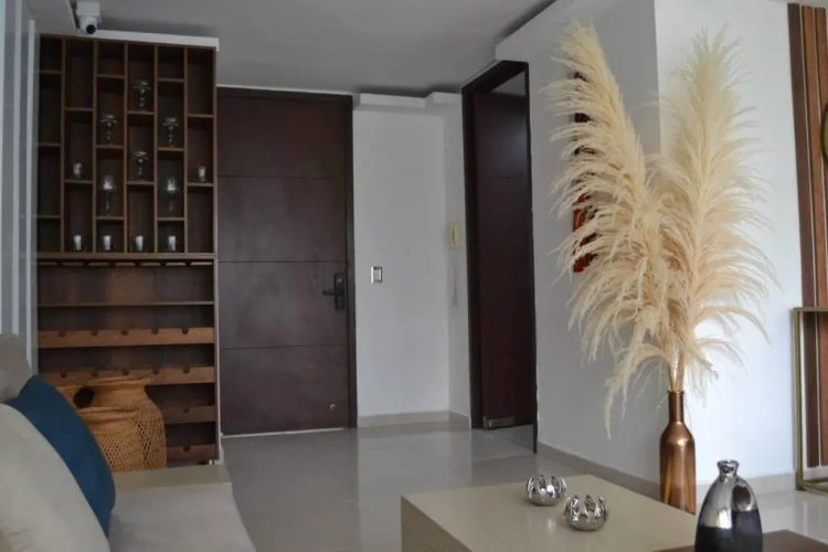 3 Bedrooms Apartment