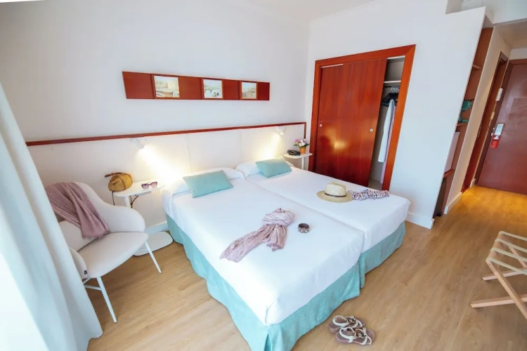 Standard Single room with balcony
