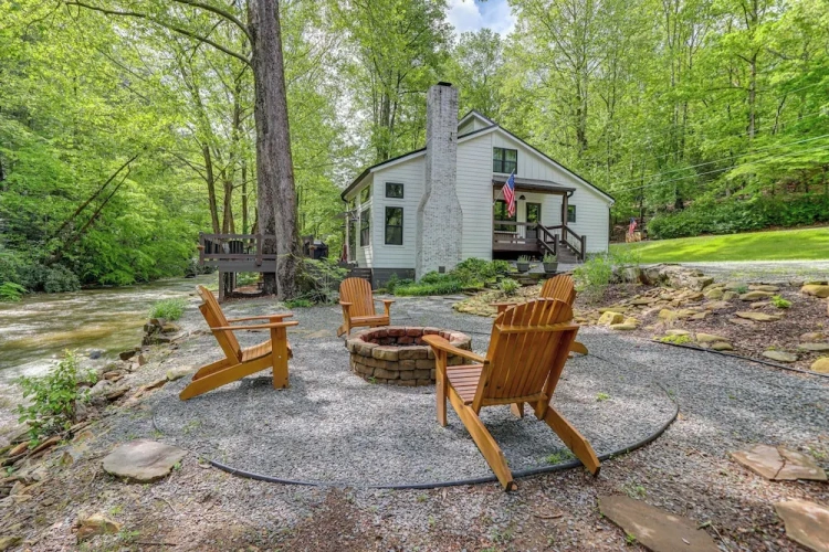 2 Bedrooms Cottage