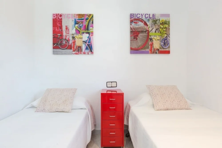 3 Bedrooms Apartment