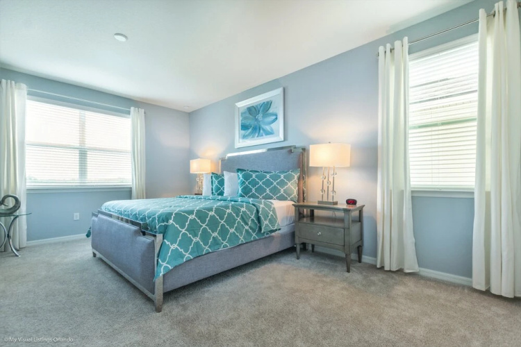 Beautiful 4 Bed With Pool & Spa