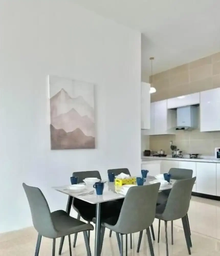 3 Bedrooms Comfort Apartment with balcony and with city view