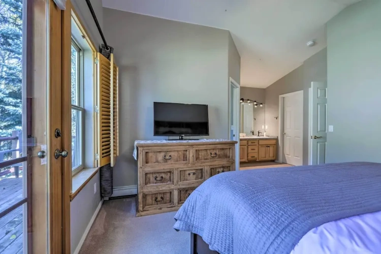 3 Bedrooms Cottage with balcony