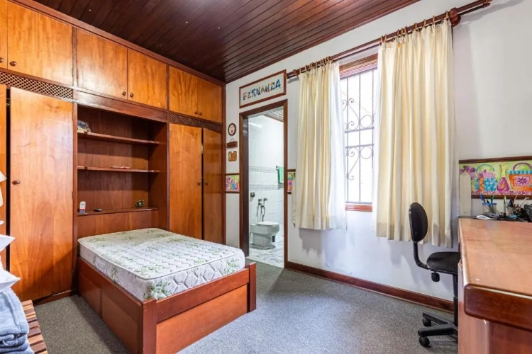 3 Bedrooms Chalet