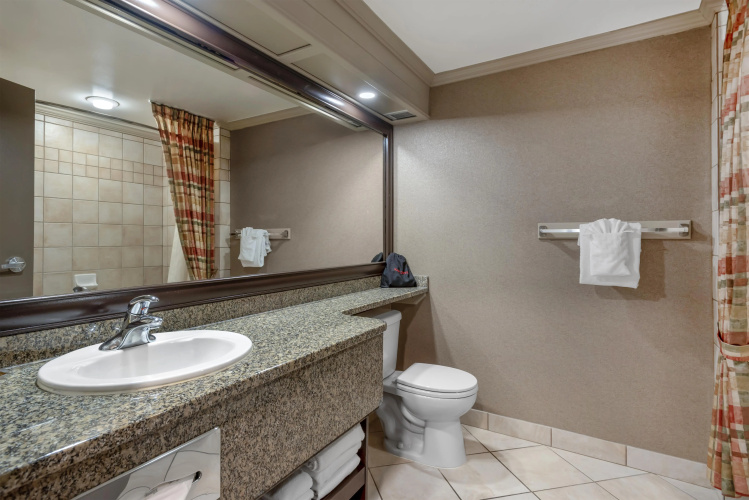 Best Western Plus Port O'Call Hotel photo 11