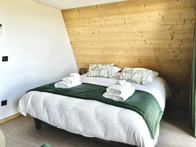 Deluxe Quadruple room