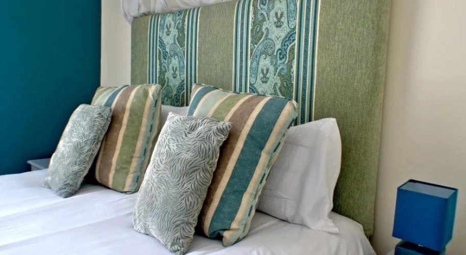 Old Hall Accommodation - Guest House