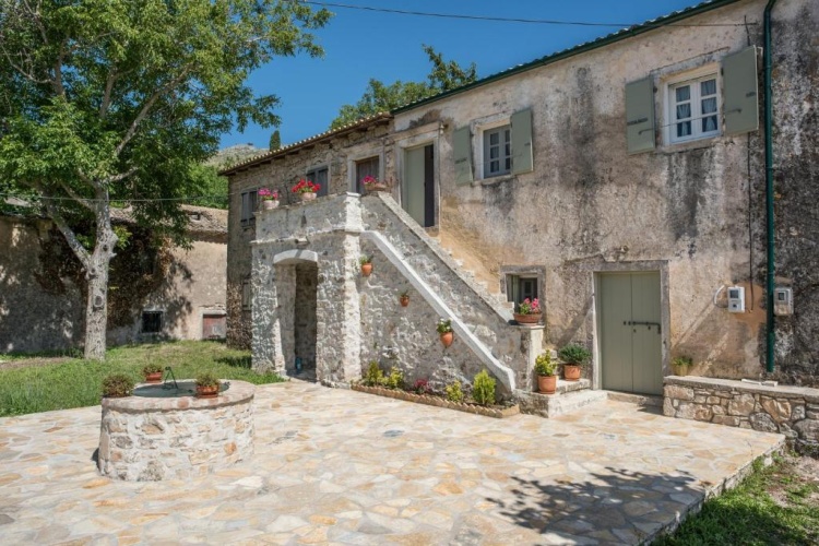 2 Bedrooms Cottage