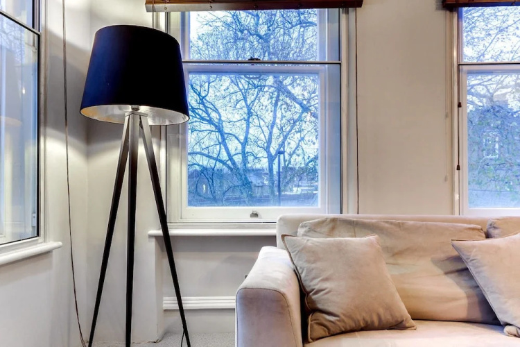 Fulham Large 1 bed Flat in Charming Building