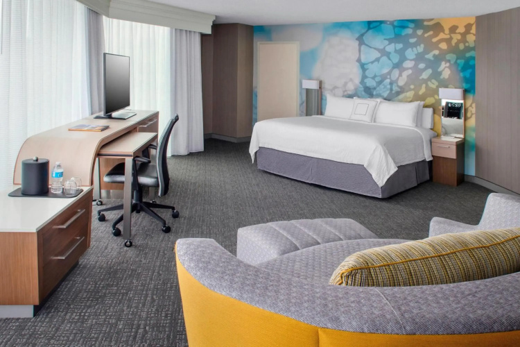 Courtyard by Marriott Charlotte City Center