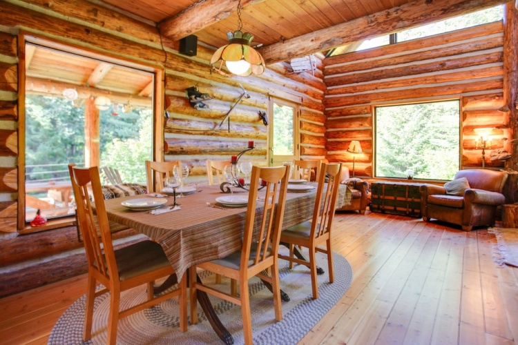 2 Bedrooms Cottage