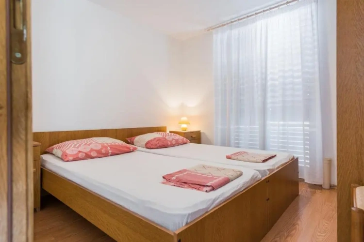 3 Bedrooms Apartment with sea view