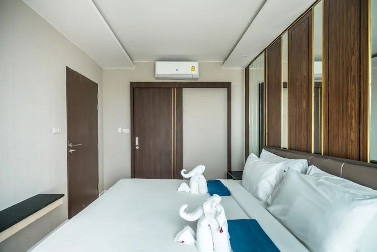 Mida Grande apartment by Lofty