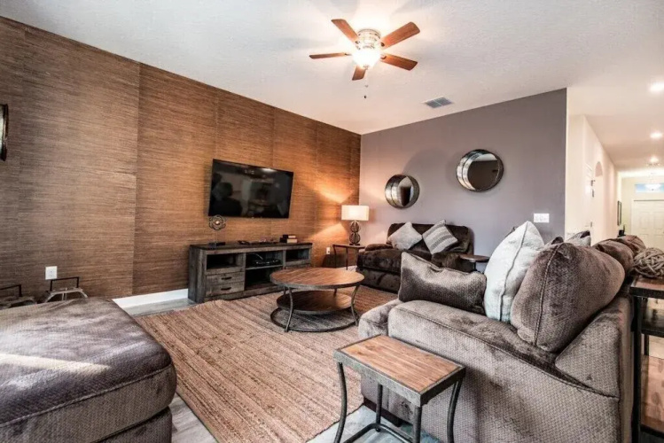 6 Bdrm 5 Bath Golf Resort