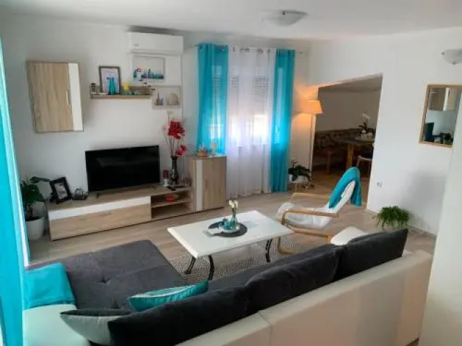 Apartment Ana