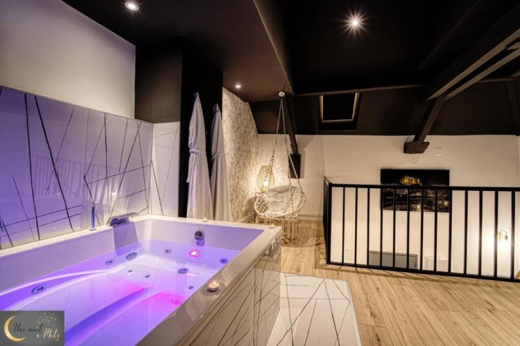 1 Bedroom Double Apartment
