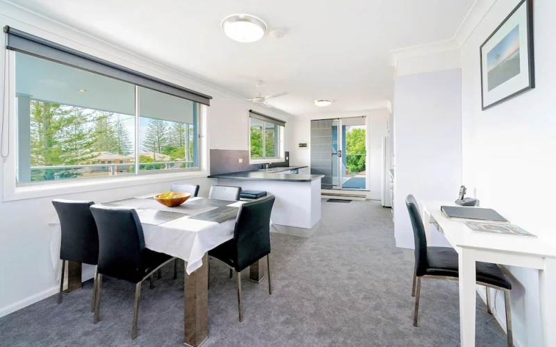2 Bedrooms Apartment with balcony and with river view