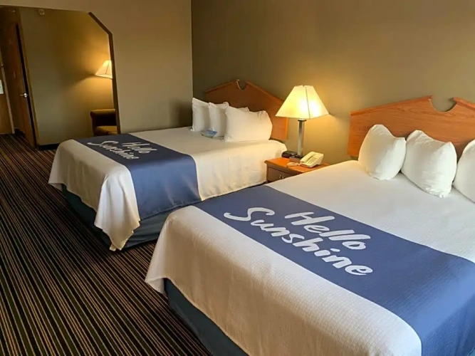 Deluxe Quadruple Suite