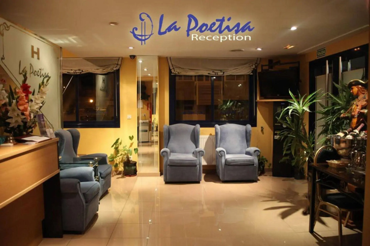 La Poetisa