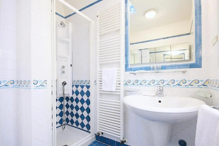 Bianco Apartment