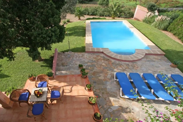 3 Bedrooms Villa