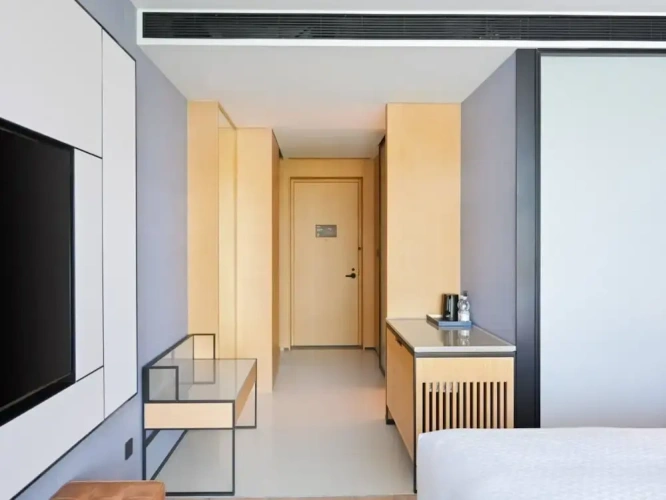 Standard Double room with city view