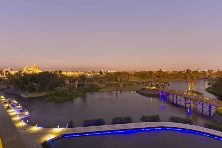 1 Bedroom Apartment with balcony