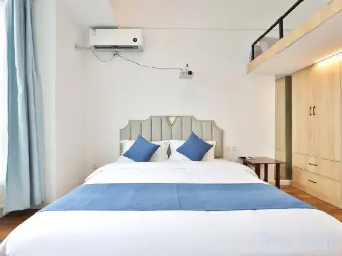 Geeky Apartments