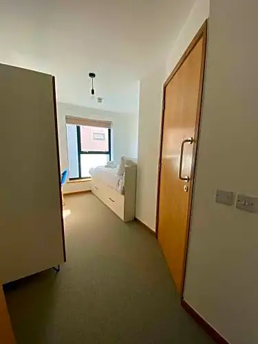 Regency Hall Smart Cheltenham Ensuite Rooms e