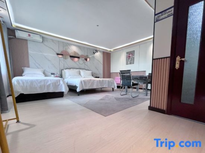 Deluxe Family room