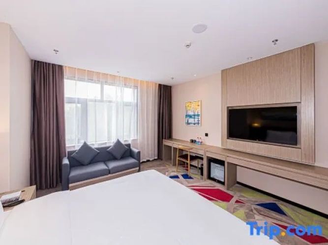 1 Bedroom Deluxe Suite