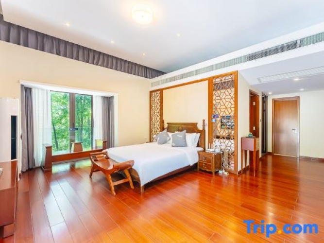 Standard Family room with balcony