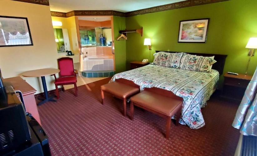Deluxe Suite